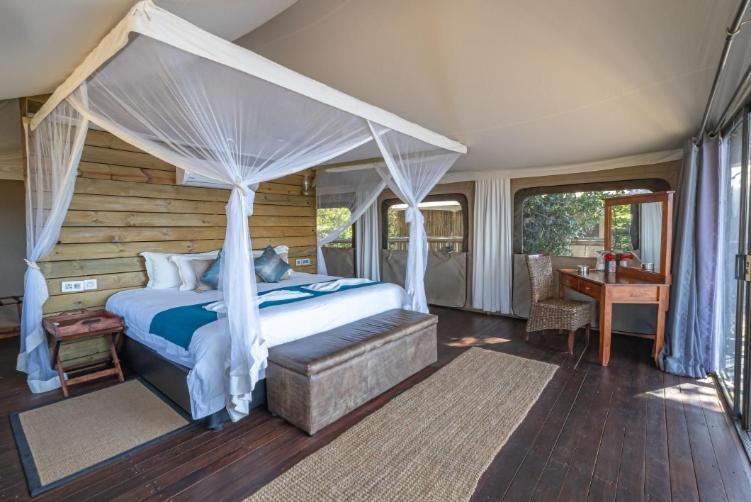 Jackalberry Chobe Otel Kasane Dış mekan fotoğraf